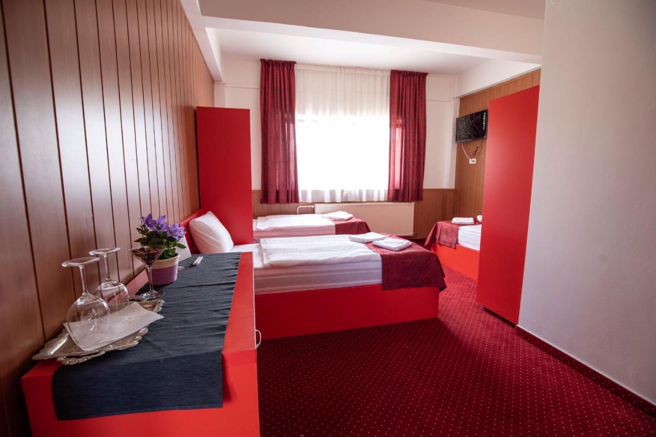 Népliget Hotel *