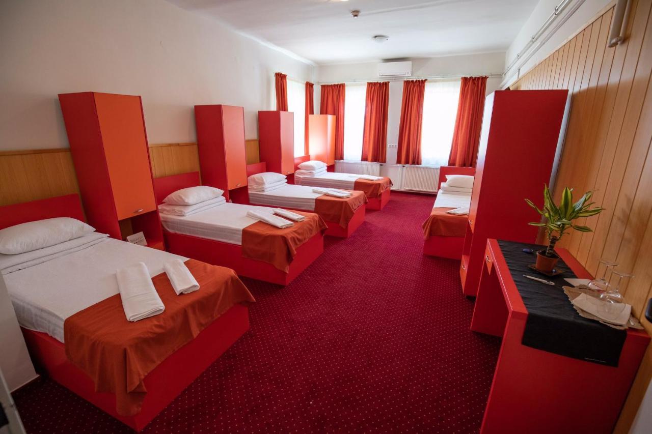 Népliget Hotel *